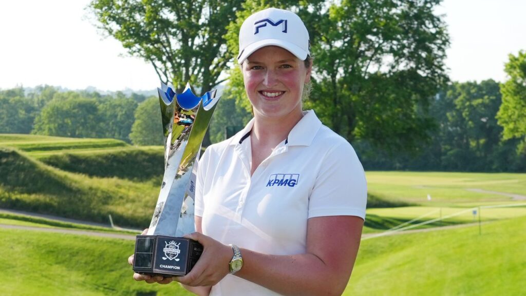 lottie-woad-wins-second-lpga-tour-title-at-kroger-queen-city-championship-despite-double-bogey-scare