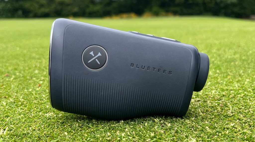 the-features-on-this-new-rangefinder-just-blew-the-market-wide-open