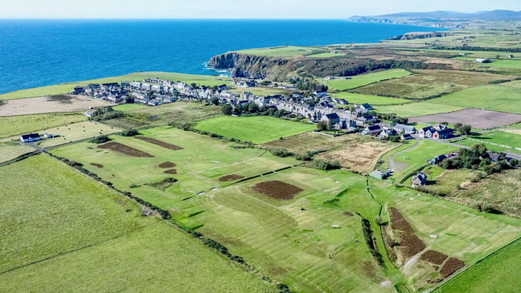 heart-of-the-community:-the-challenge-of-running-a-small-nine-hole-golf-club-in-the-uk&i’s-outer-reaches
