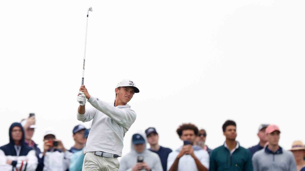 he’s-17-tiger-woods’-son-is-his-pal-and-he’s-contending-at-us.-open