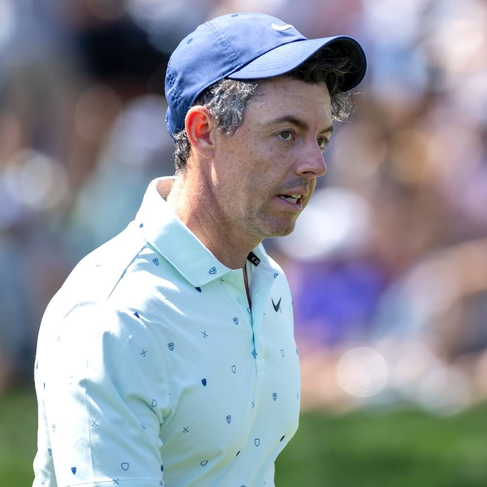 middling-mcilroy-makes-little-noise